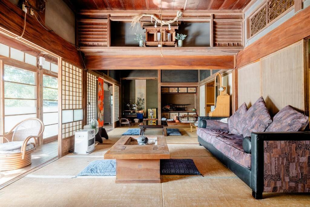 ゲストハウス+カフェわ　１日１組限定！ 築１００年の農家の古民家で宿泊体験、薪でお風呂沸かせます。焚き火もできます。 函南町 エクステリア 写真